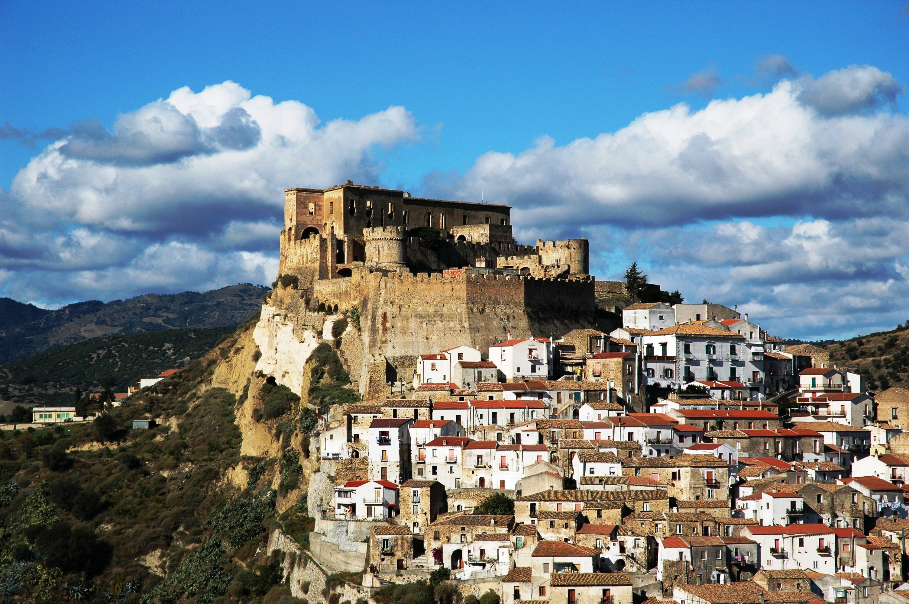Rocca Imperiale၊ Frederick II ၏ဝင်း - Rocca Imperiale | Secret World Trip Planner