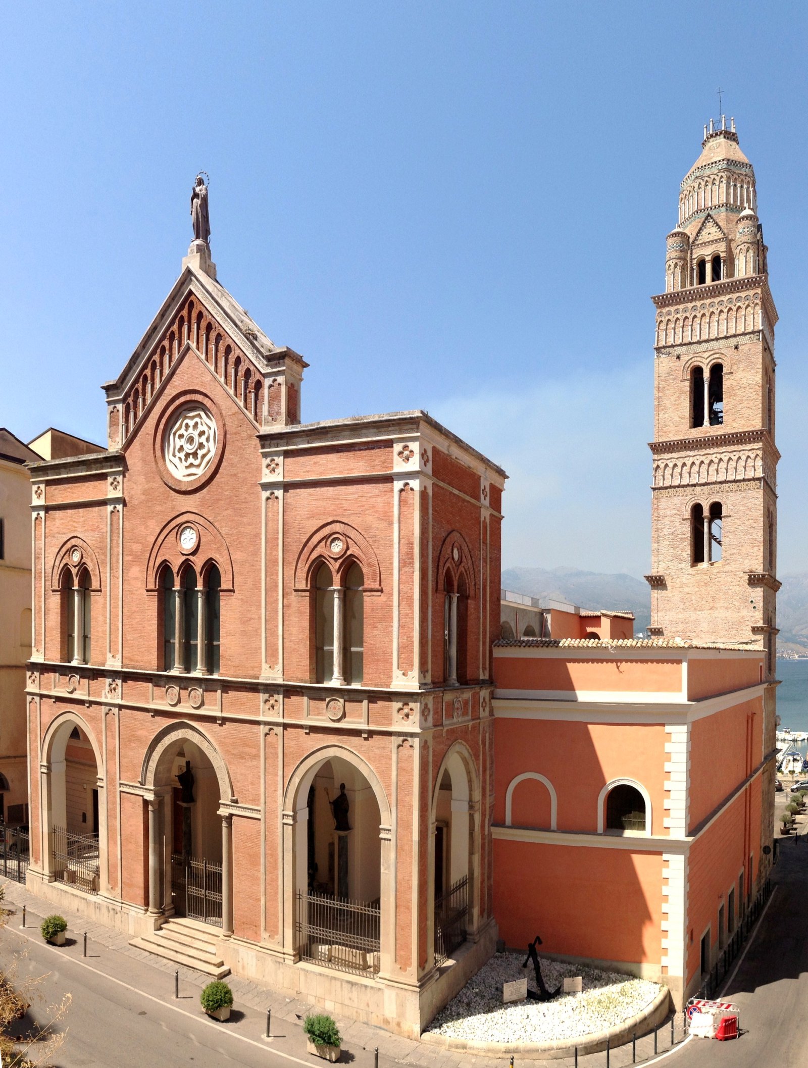 Catedral Basílica de Gaeta - Gaeta | Secret World Trip Planner