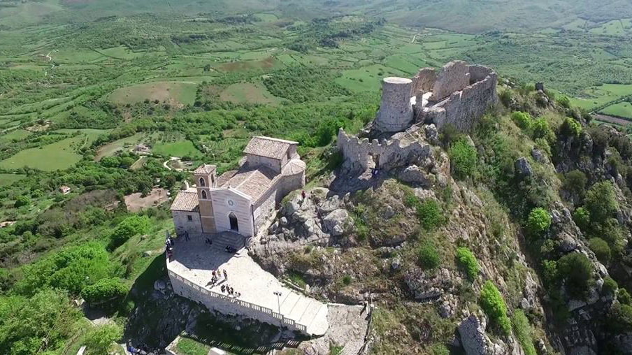 Rocca dei Frangipane в Толфа - Tolfa | Secret World Trip Planner