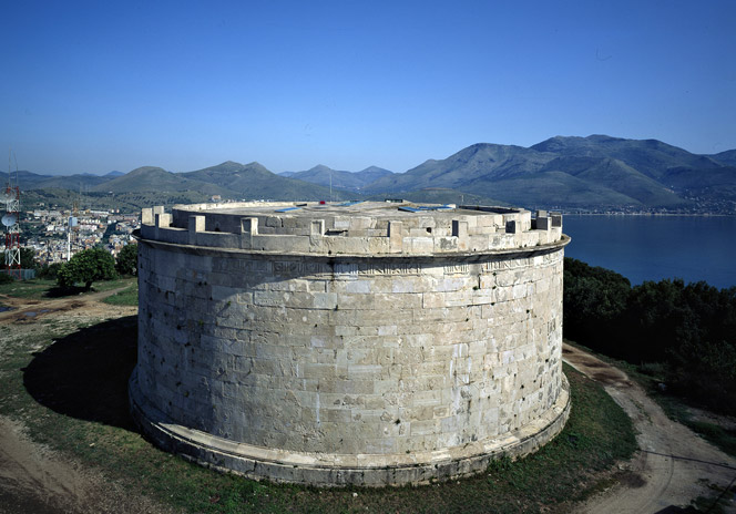 Mauzoleum Lucjusza Munazio Plancusa - Gaeta | Secret World Trip Planner