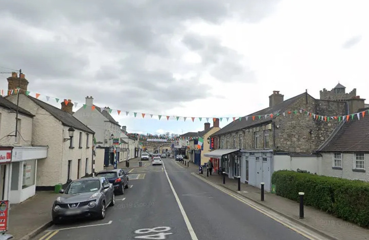 Leixlip (Léim an Bhradáin[3] en irlandés) es una ciudad situada en el noreste del país. - Leixlip | Secret World Trip Planner