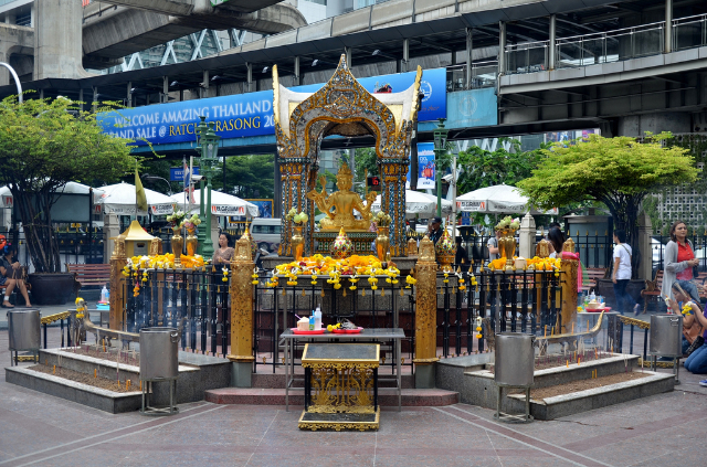Erawan Shrine - Khet Pathum Wan | Secret World Trip Planner
