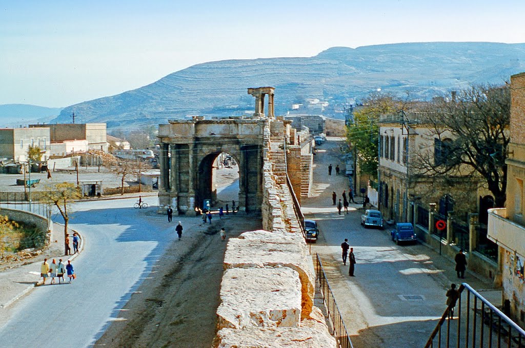 Arc de Caracalla - Tebessa | Secret World Trip Planner