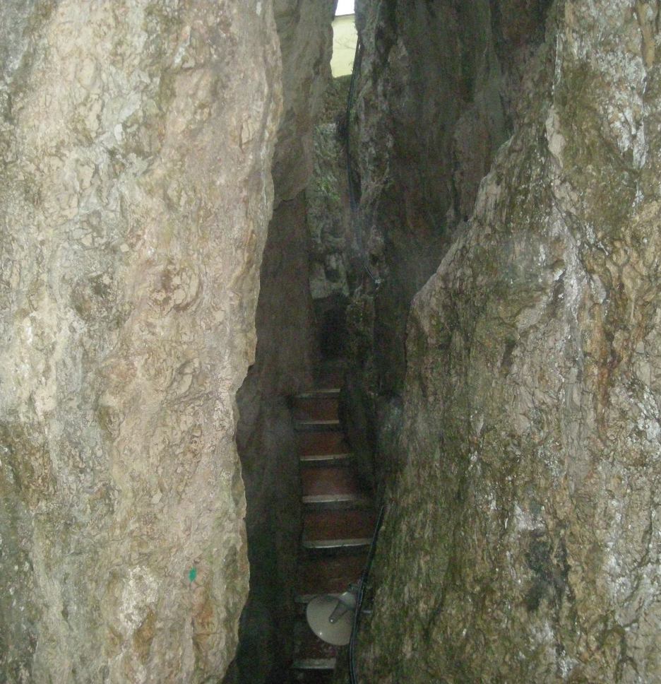 Khu bảo tồn Montagna Spaccata - Gaeta | Secret World Trip Planner