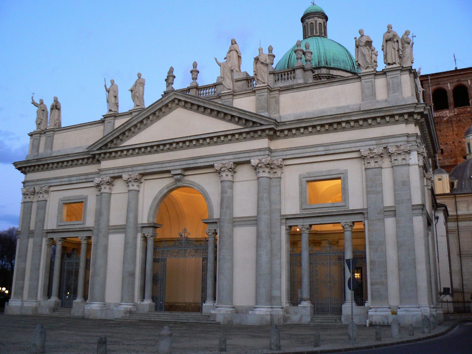 Cattedrale di Sant’Eusebio - Vercelli | Secret World Trip Planner