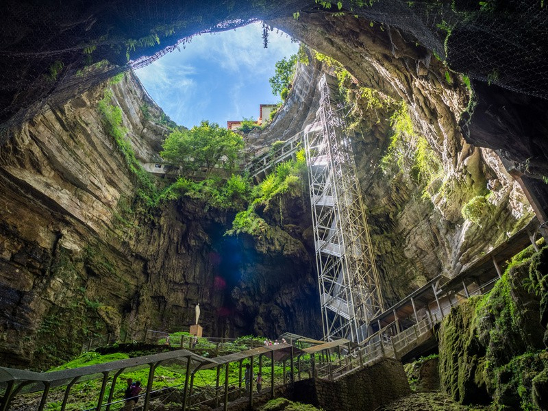 Gouffre de Padirac - Les Eyzies | Secret World Trip Planner