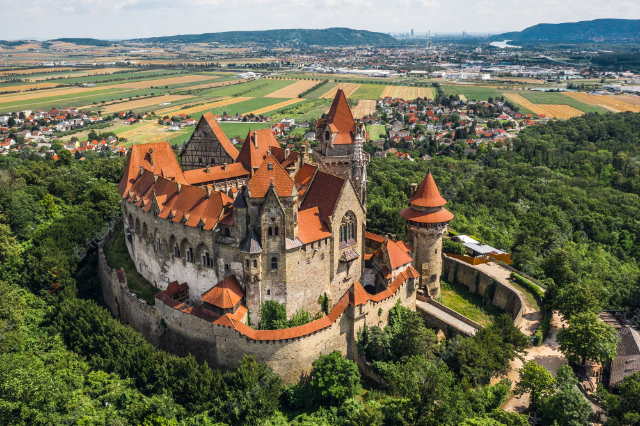 Château de Kreuzenstein - Leobendorf | Secret World Trip Planner