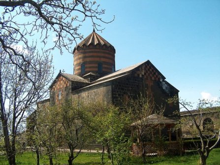 Monasterio de Mughni - Ashtarak | Secret World Trip Planner