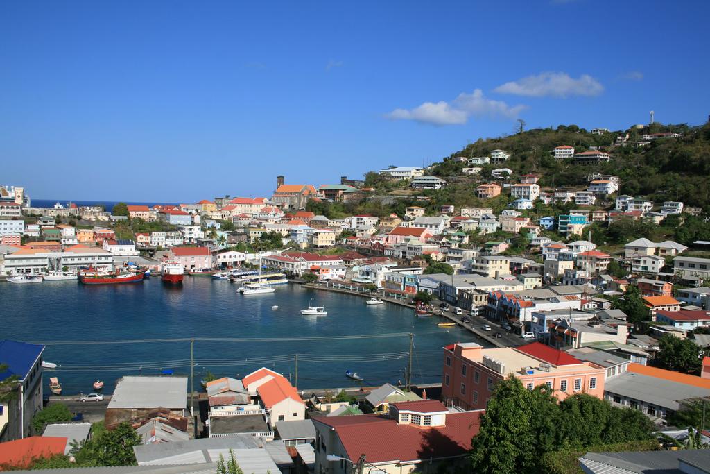 Grenada, A Karib-tenger fűszerszigete | Secret World Trip Planner