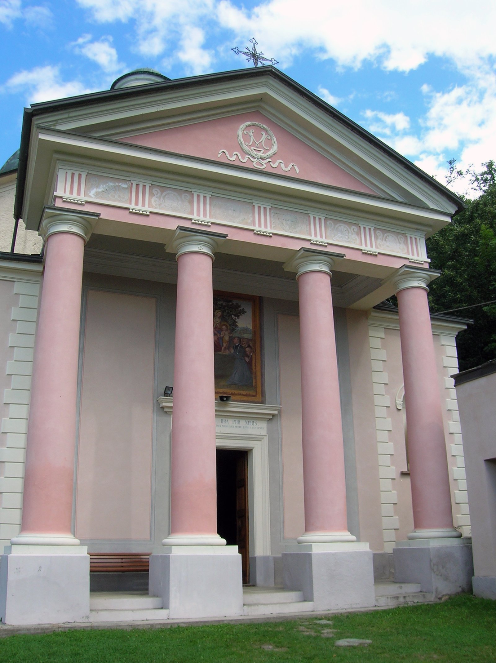 Santuario de Plout - Saint Marcel | Secret World Trip Planner