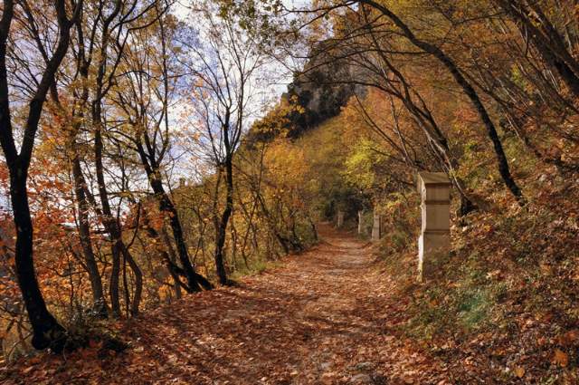 Hermitage of St. Cataldo - 62024 Esanatoglia MC | Secret World Trip Planner