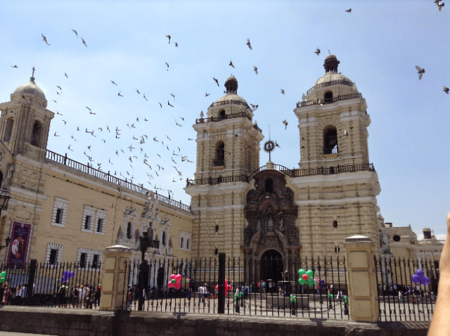 Monastère de San Francisco - Lima | Secret World Trip Planner