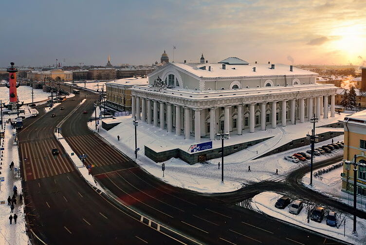Old Stock Exchange in St. Petersburg - Sankt-Peterburg | Secret World Trip Planner
