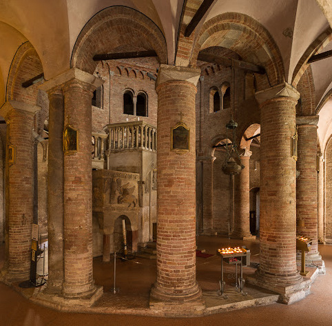 La Basílica de San Esteban y la diosa Isis - Bologna | Secret World Trip Planner