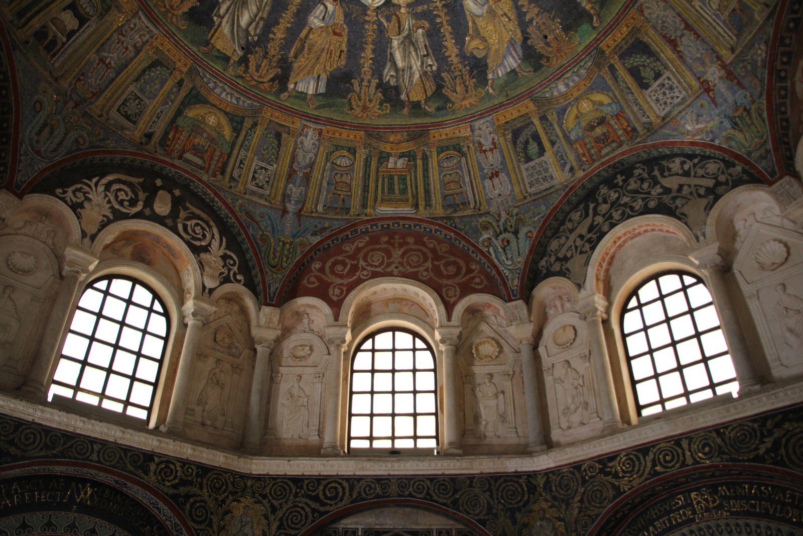 Ananging padununganipun kyai iman sampurna suwung, tiyangipun sadaya Tumut. - Ravenna | Secret World Trip Planner