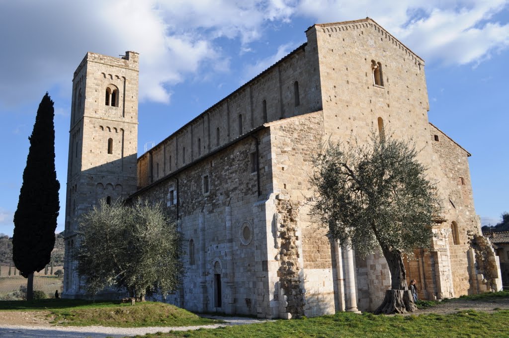 Sant'Antimo એબી - Castelnuovo dell'Abate | Secret World Trip Planner