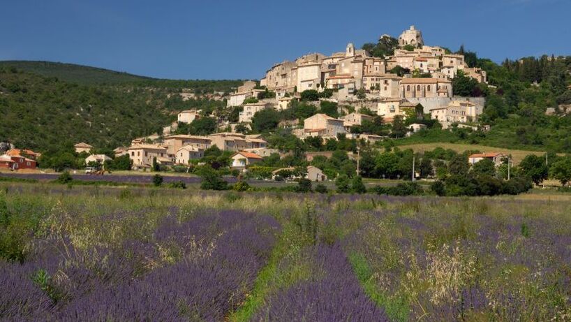 Simiane-La-Rotonde, vajunud küla  - Simiane-la-Rotonde | Secret World Trip Planner
