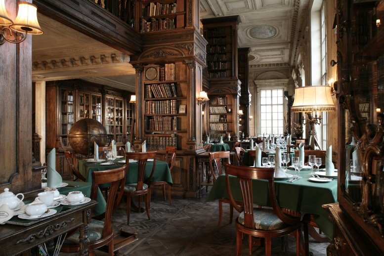 Moscow | Café Pushkin - Moskva | Secret World Trip Planner
