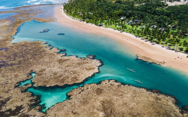 Taipu de Fora strand - Taipús de fora | Secret World Trip Planner