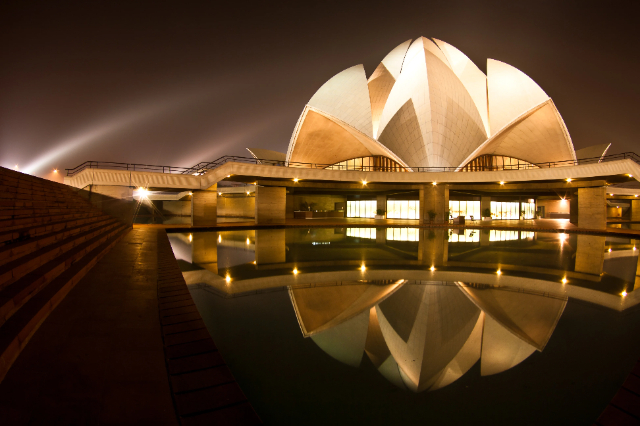 ਕਮਲ ਮੰਦਰ - New Delhi | Secret World Trip Planner