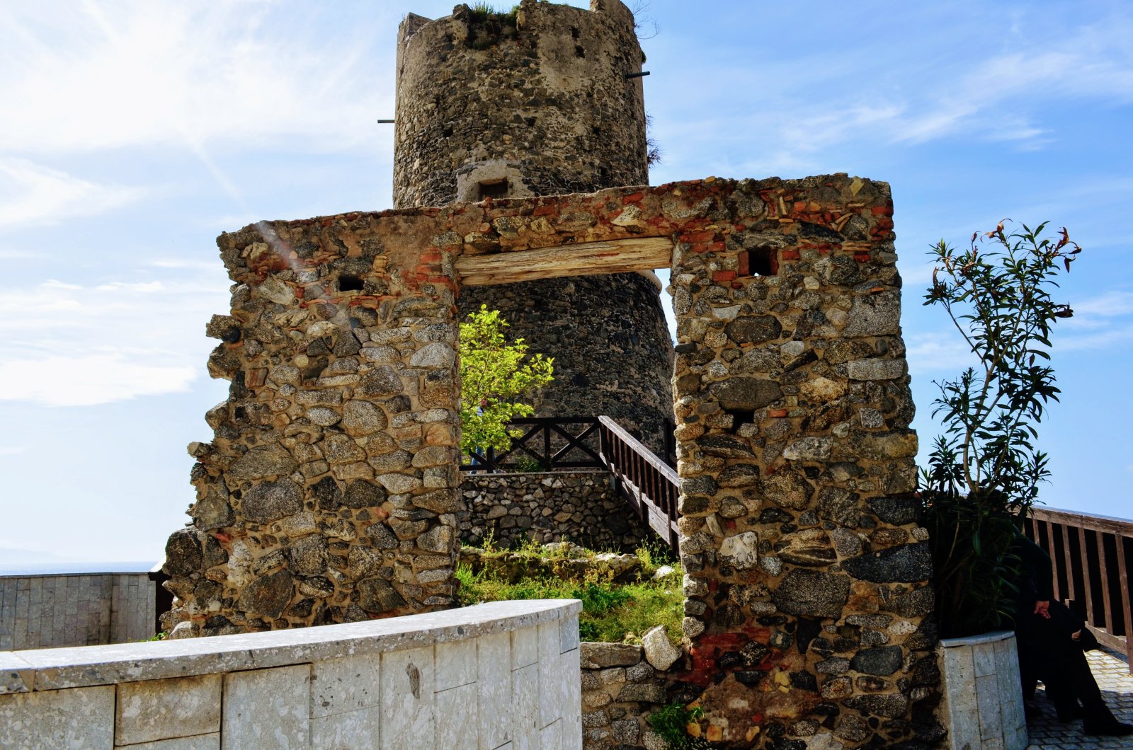 Toren van Capo Rocchi - Bagnara Calabra | Secret World Trip Planner