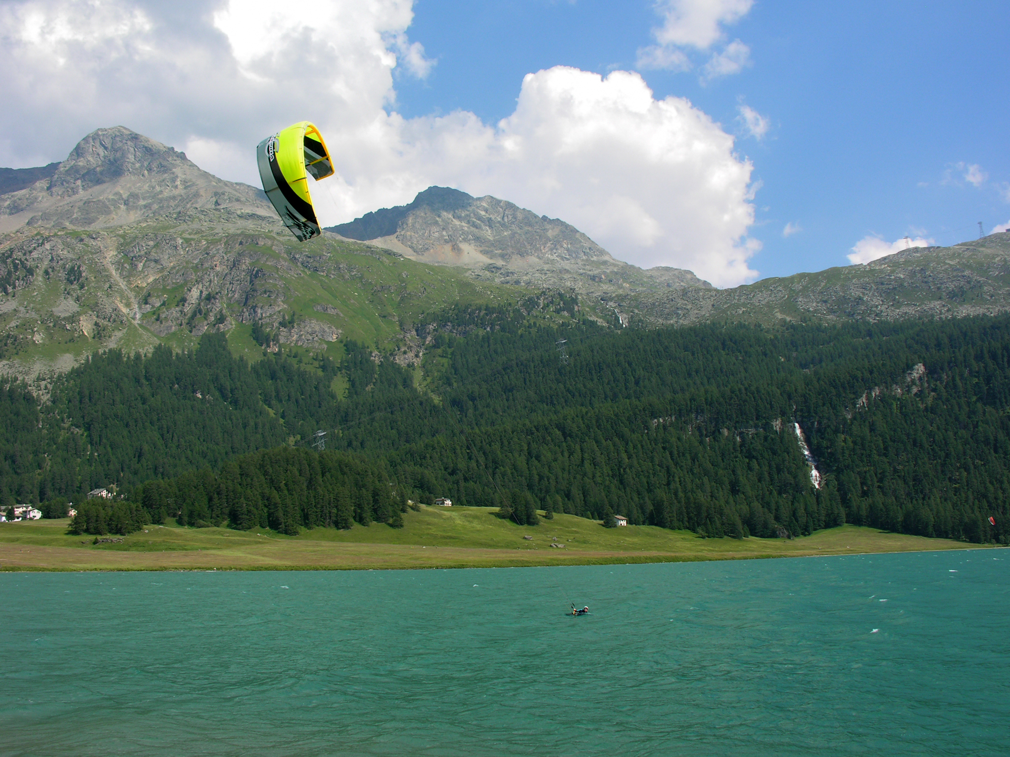 Uswisi |Ziwa Silvaplana na Upepo - Lago di Silvaplana | Secret World Trip Planner