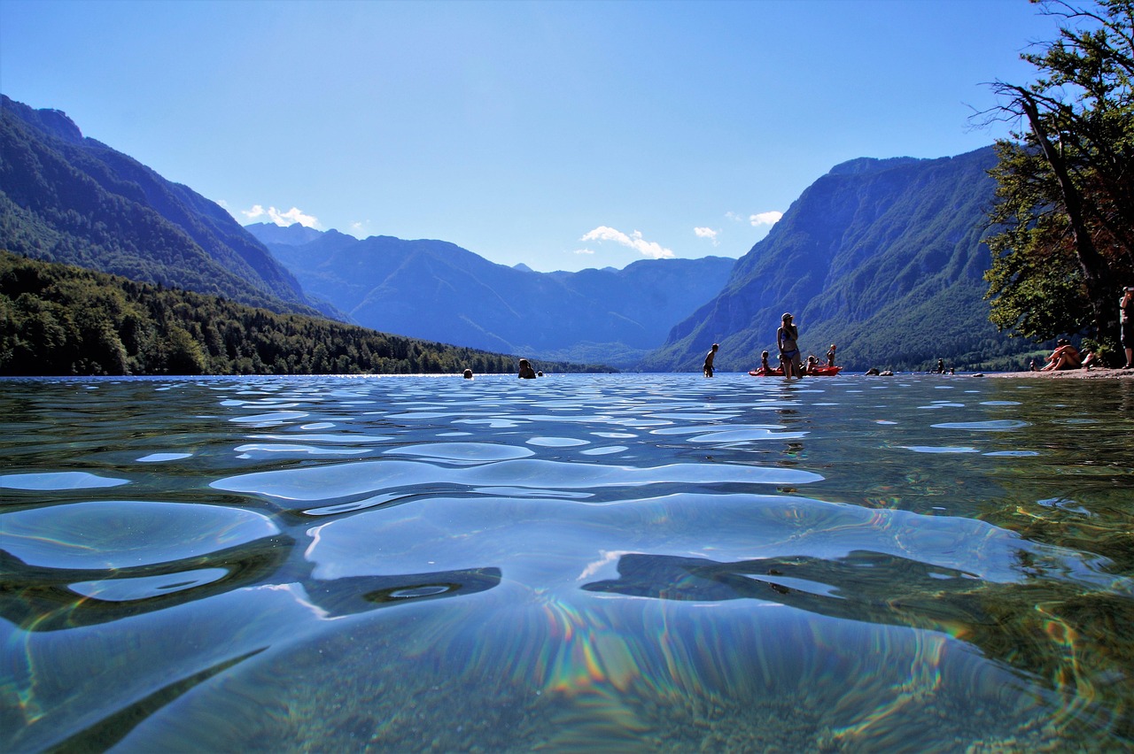 Slovenia / Lacul Bohinj - Lago di Bohinj | Secret World Trip Planner