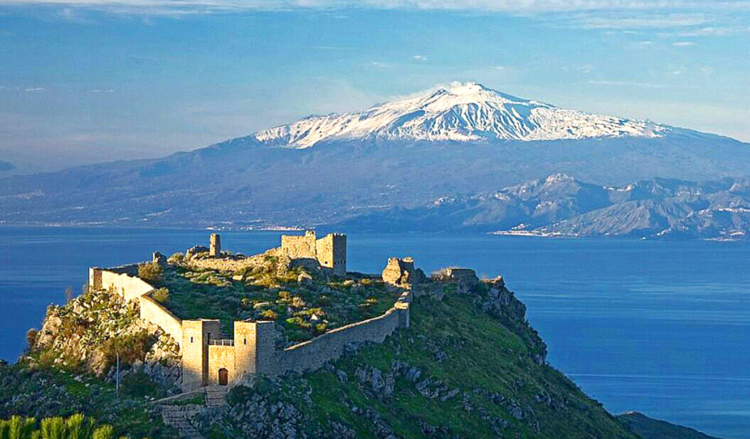 Motta San Giovanni | Breathtaking views of Sicily - Motta San Giovanni | Secret World Trip Planner