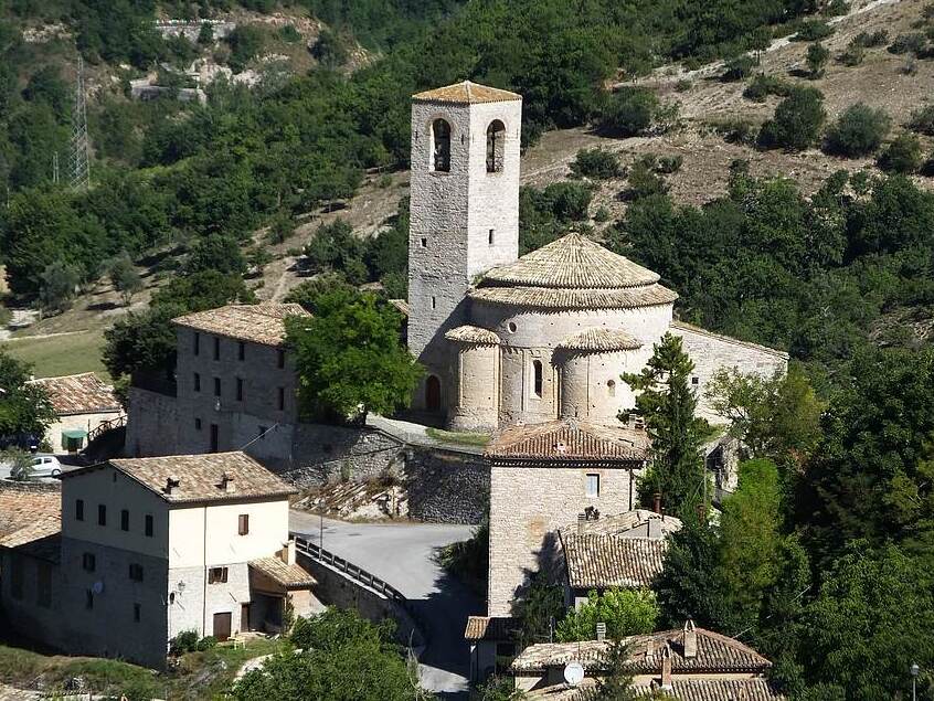 Church of San Giusto in San Maroto - Pievebovigliana | Secret World Trip Planner