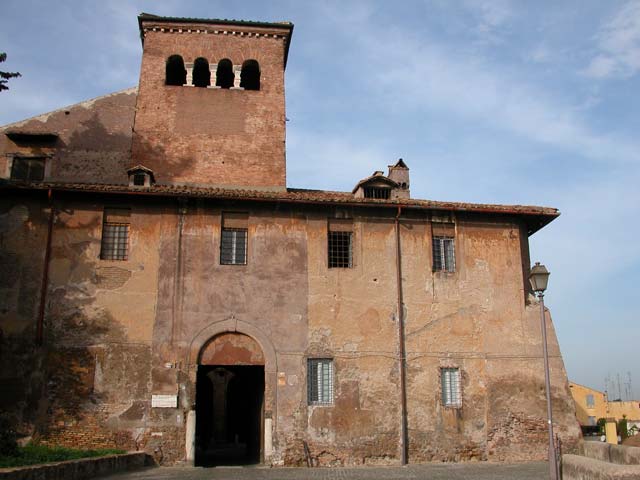 Basilika Ya Santi Nne Coronati - Roma | Secret World Trip Planner