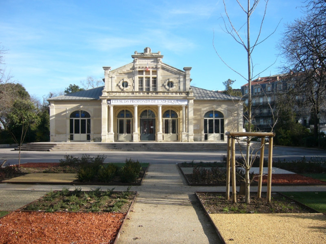 Павильони халкии Монпелье - Montpellier | Secret World Trip Planner