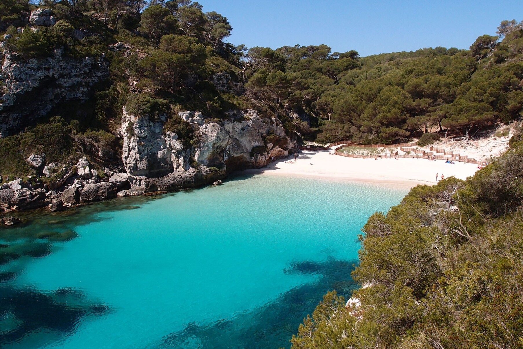 Menorca y la hermosa bahía de Macarella - Macarelleta | Secret World Trip Planner