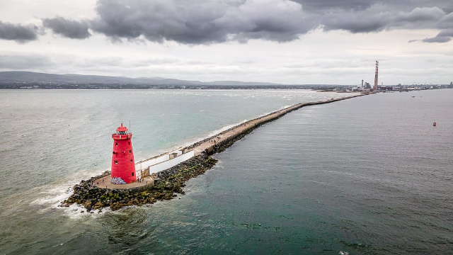 Маяк Пулбег - Poolbeg | Secret World Trip Planner