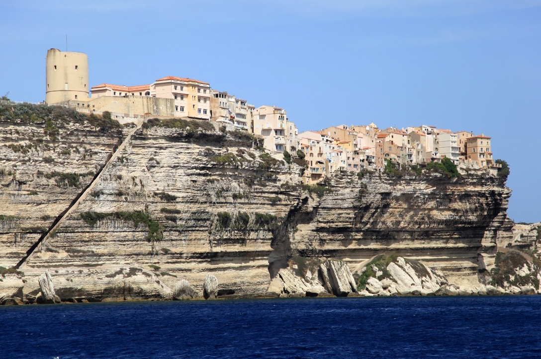La Escalera del Rey de Aragón - Bonifacio | Secret World Trip Planner