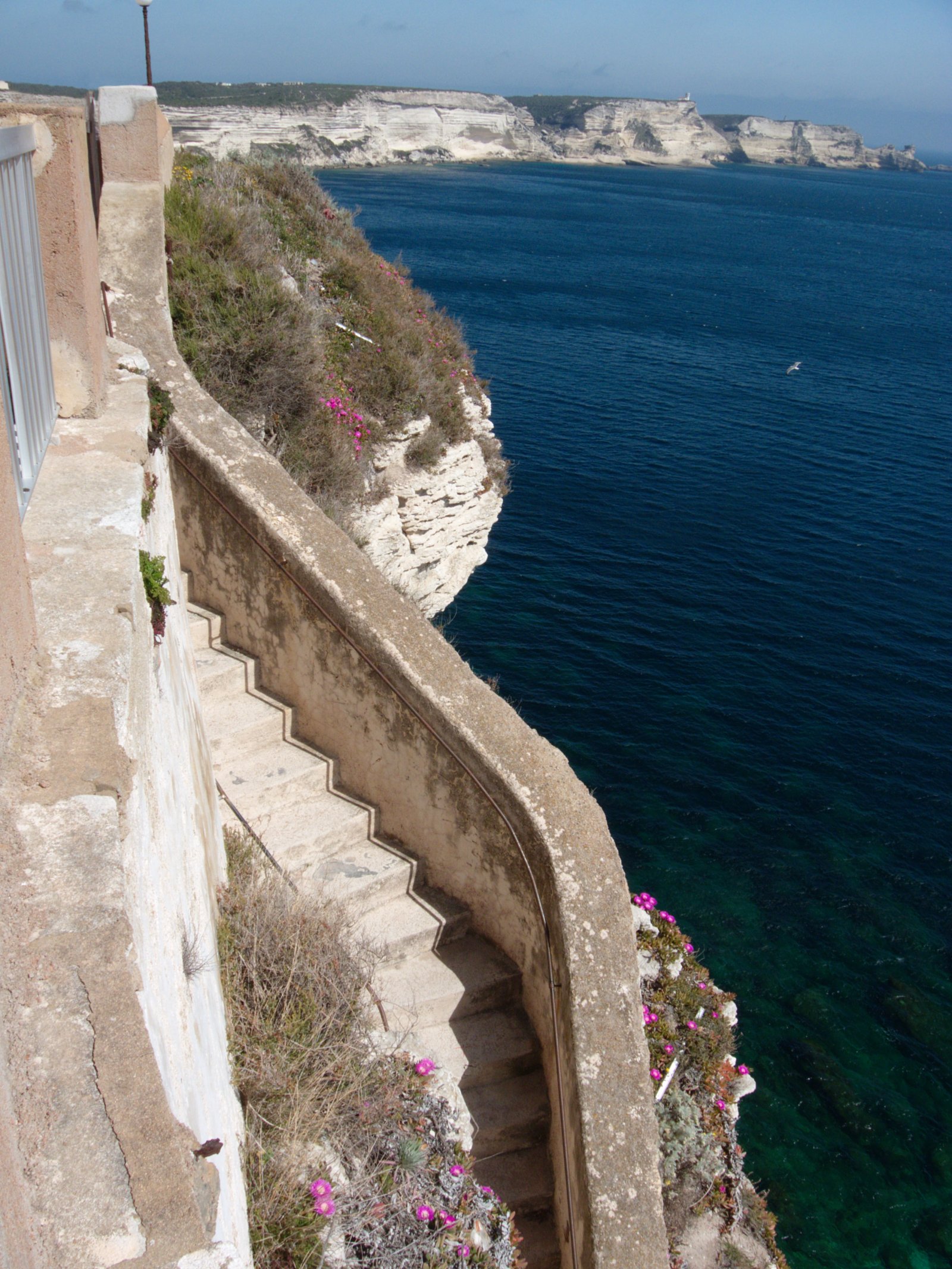 La Escalera del Rey de Aragón - Bonifacio | Secret World Trip Planner