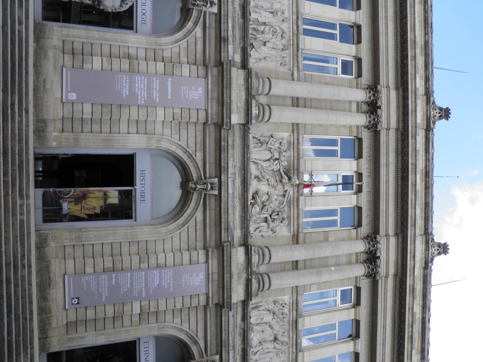 Muzeu Aquitaine - Bordeaux | Secret World Trip Planner