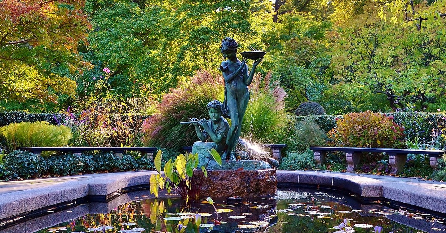 Fuente conmemorativa de Frances Hodgson Burnett - New York | Secret World Trip Planner