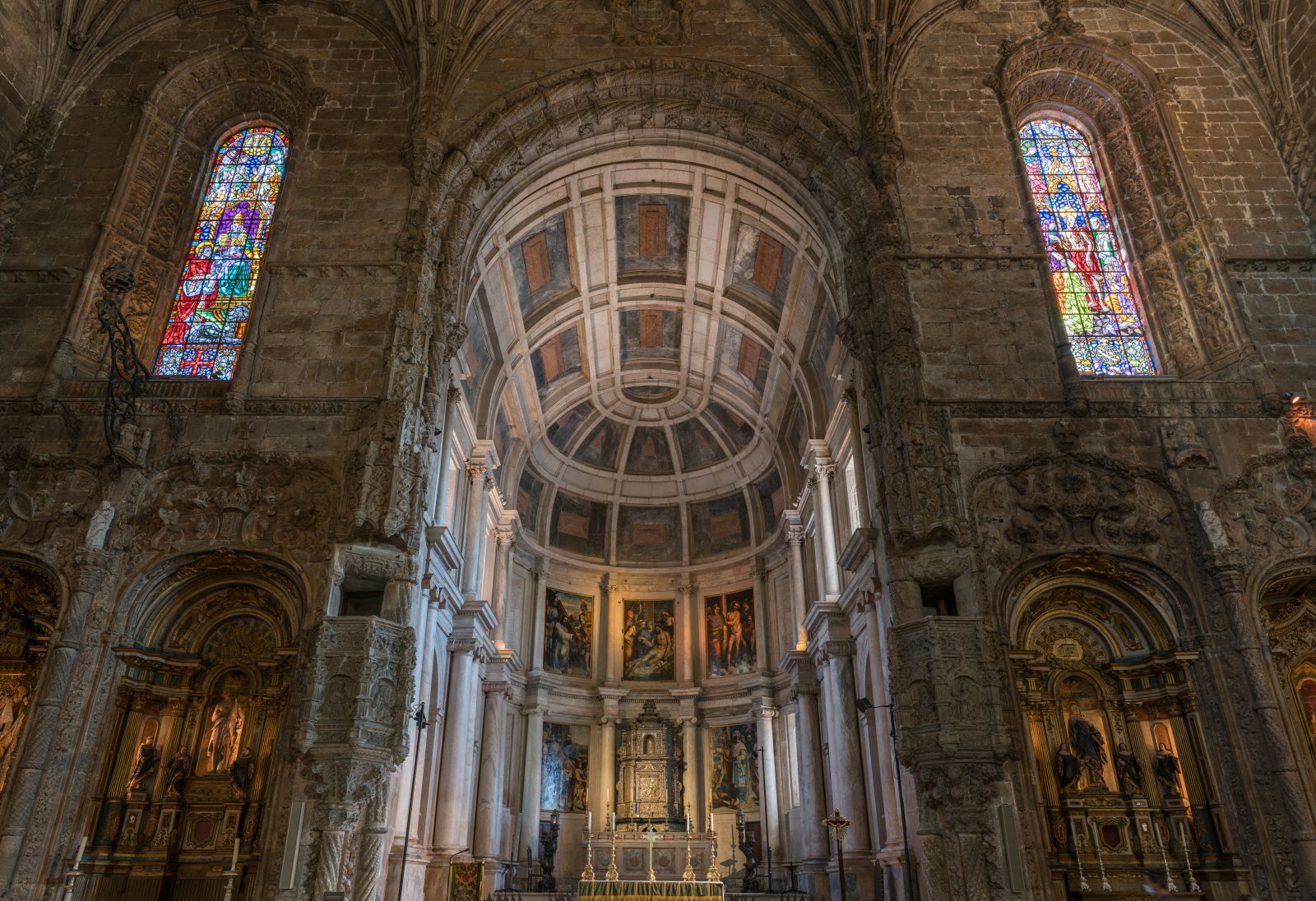 The Jeronimos Monastery is one of the greatest masterpieces of Manueline art in the world. - Lisboa | Secret World Trip Planner