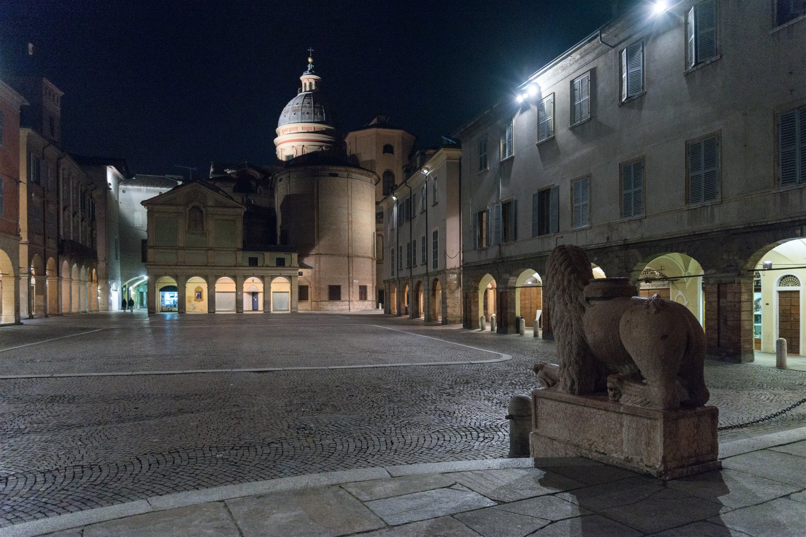 San Prospero Square - Reggio Emilia | Secret World Trip Planner