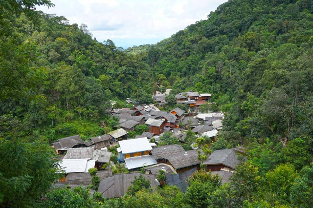 Das Dorf Mae Kampong - Huai Kaeo | Secret World Trip Planner