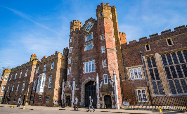 Ikulu ya Mtakatifu James - Londra | Secret World Trip Planner