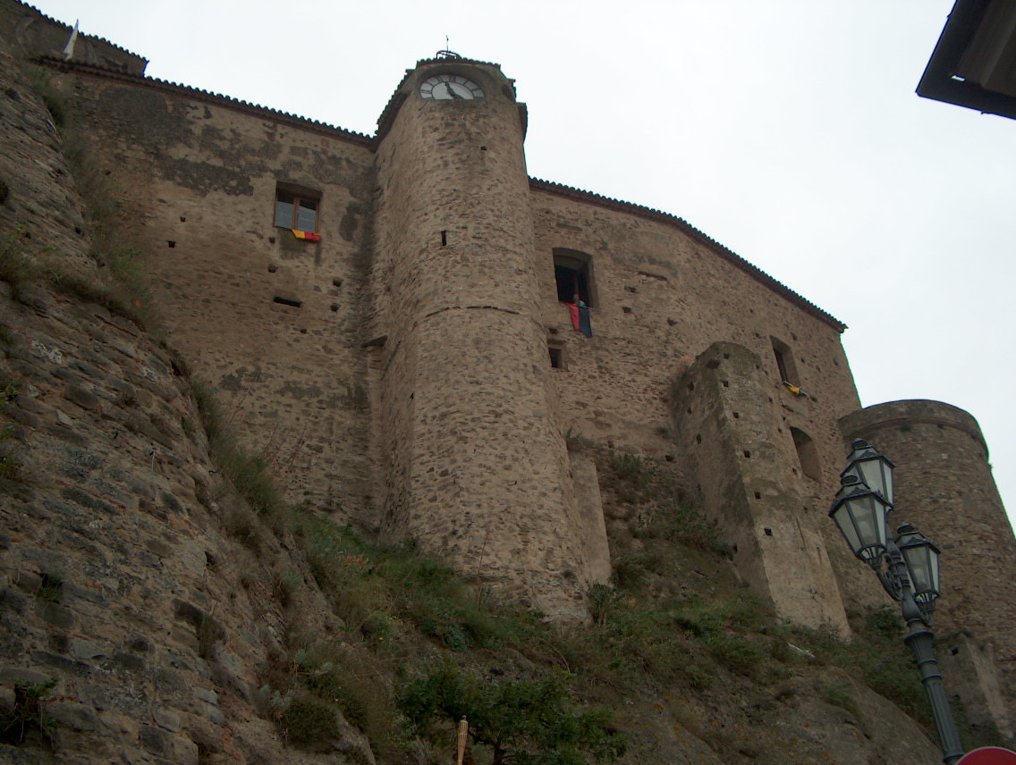 El Castillo de Oriolo - Oriolo | Secret World Trip Planner