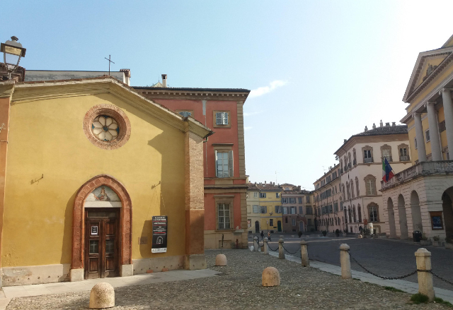 Kyrkan Santa Maria i Cortina och dess brunn - Piacenza | Secret World Trip Planner