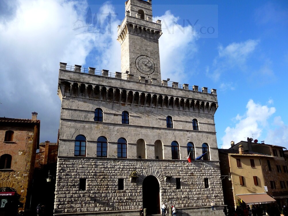 Ajuntament de Montepulciano - Montepulciano | Secret World Trip Planner