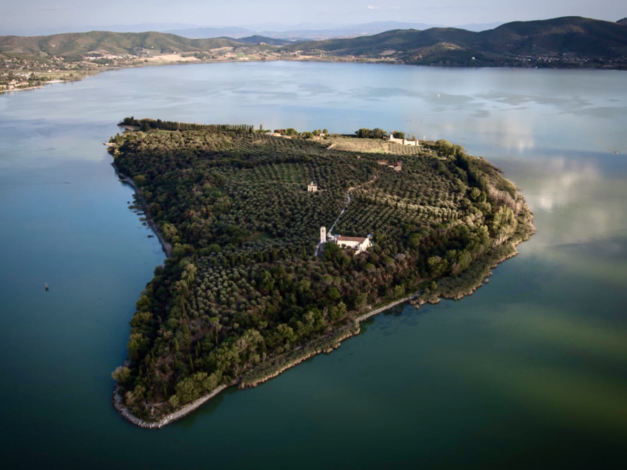 Polvese Orol - Isola Polvese | Secret World Trip Planner
