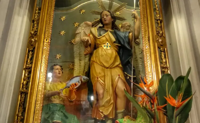 VVa’ a vasà ‘o pesce ‘e San Rafèle: Between Sacred and Profane in Naples - Napoli | Secret World Trip Planner