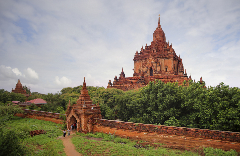 Htilominlo Temple in Myanmar - Nyaung-U | Secret World Trip Planner