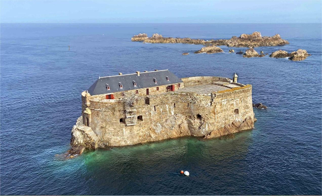 ફોર્ટ ડે લા કોન્ચી - Saint-Malo | Secret World Trip Planner