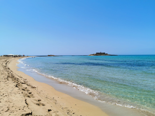 Plage de l'île de Correnti - 96010 | Secret World Trip Planner