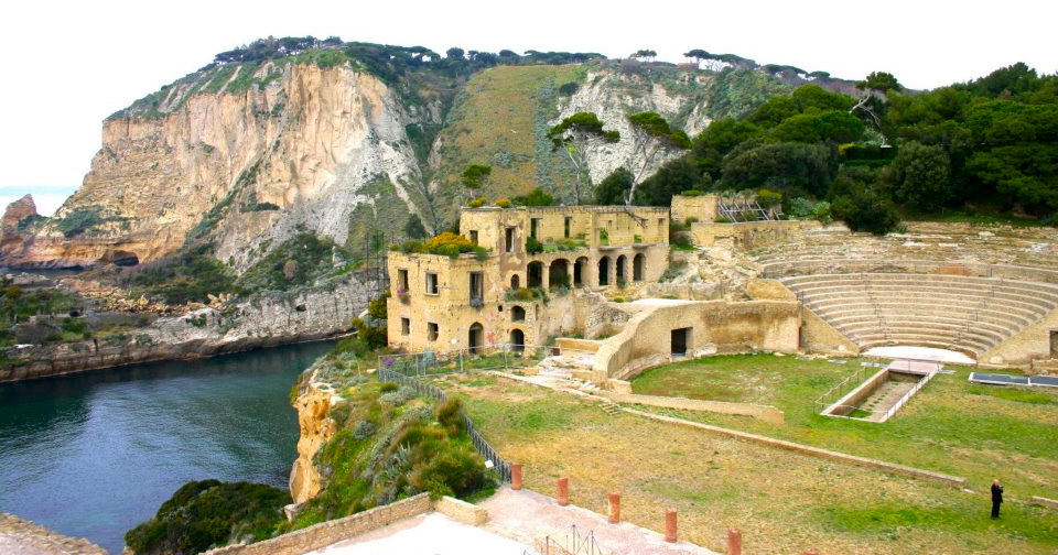 Villa pausilypon - Napoli | Secret World Trip Planner